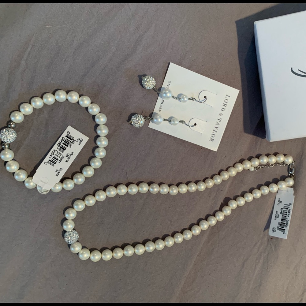 Sterling Silver and pearl complete jewelry set